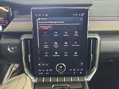 Certified 2026 GMC Acadia Denali w/ Super Cruise Package AWD/4WD image 15