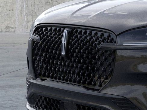 New 2026 Lincoln Aviator Black Label w/ Jet Appearance Package image 17