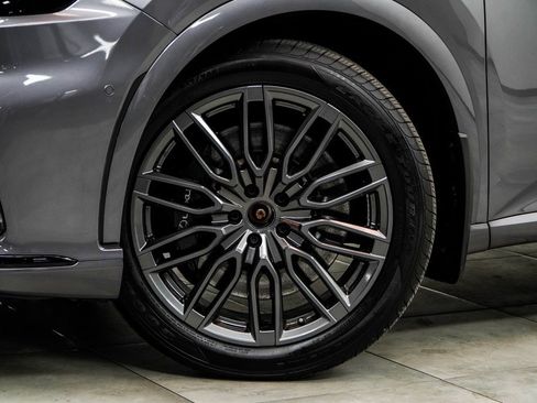 Used 2023 Lexus RX 500h F Sport image 3