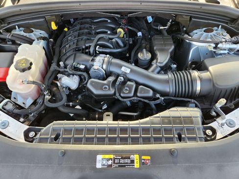 Used 2023 Jeep Grand Cherokee Limited AWD/4WD image 42