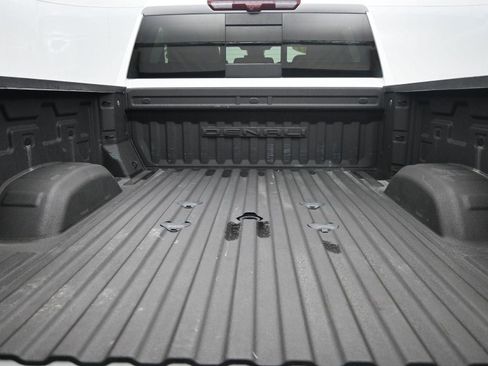 Used 2024 GMC Sierra 2500 Denali w/ Denali Reserve Package image 17