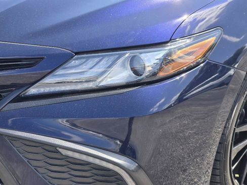 Used 2022 Toyota Camry XSE FWD image 10