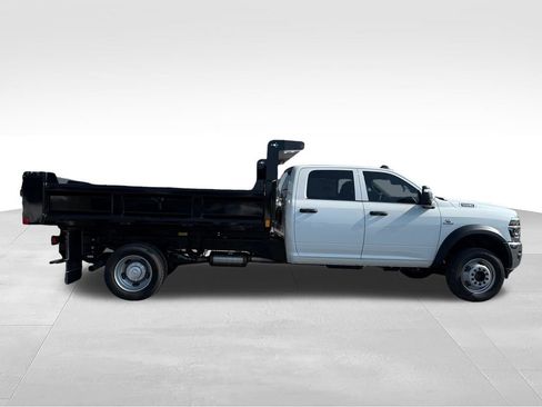 New 2026 RAM 5500 Tradesman w/ Chrome Appearance Group AWD/4WD image 29