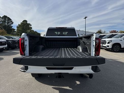 New 2026 GMC Sierra 3500 Denali AWD/4WD image 23