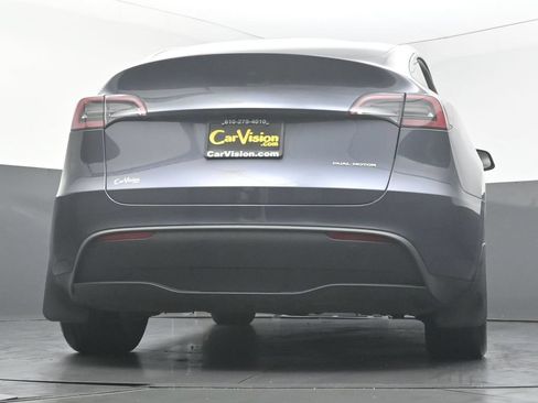 Used 2023 Tesla Model Y Long Range AWD/4WD image 40