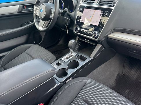 Used 2018 Subaru Outback 2.5i Premium image 16
