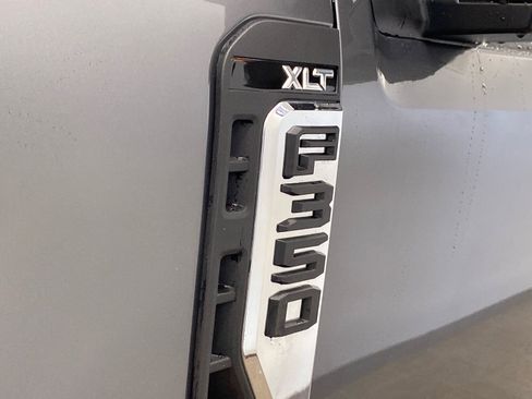 New 2025 Ford F350 XLT w/ FX4 Off-Road Package image 8