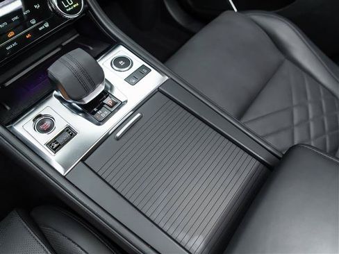Used 2023 Jaguar F-PACE S AWD/4WD image 28
