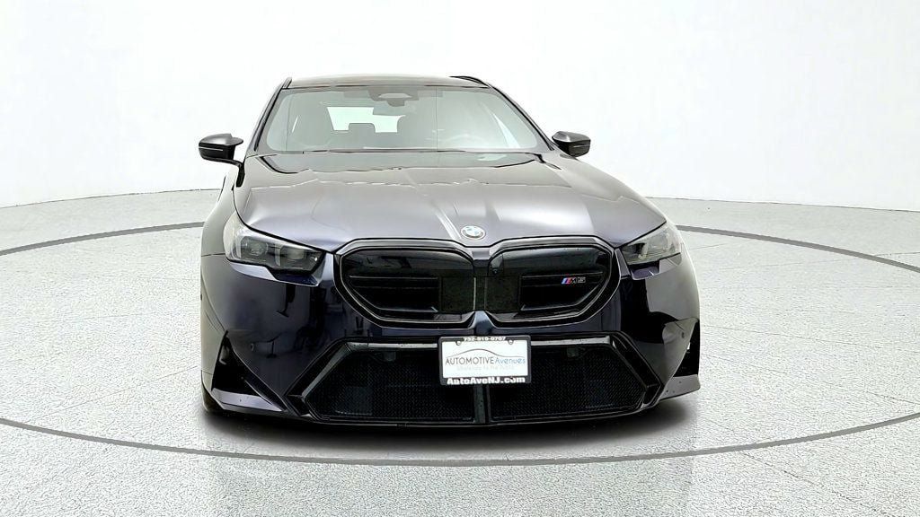 Used 2025 BMW M5 Touring w/ M Driver's Package AWD/4WD image 2