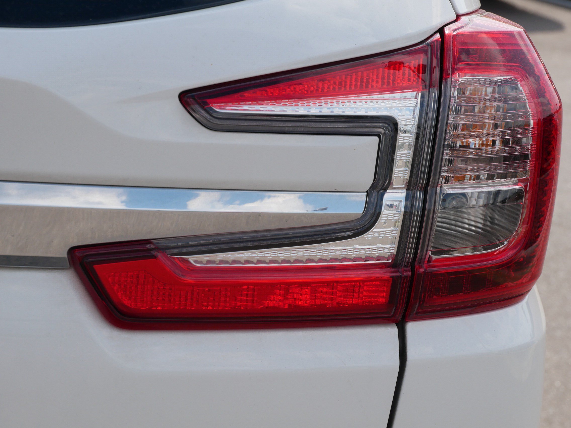 Used 2023 Subaru Ascent Touring AWD/4WD image 17