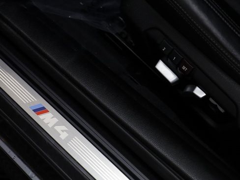 Used 2018 BMW M4 Coupe image 8