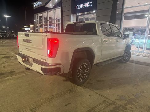 Used 2019 GMC Sierra 1500 AT4 w/ AT4 Premium Package image 4