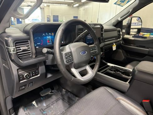 Certified 2025 Ford F350 Lariat w/ Lariat Ultimate Package AWD/4WD image 18