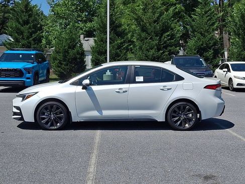 New 2026 Toyota Corolla SE FWD image 9