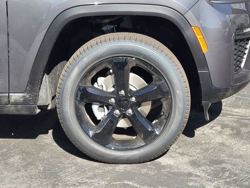 New 2026 Jeep Grand Cherokee Limited w/ Limited Altitude Package image 22