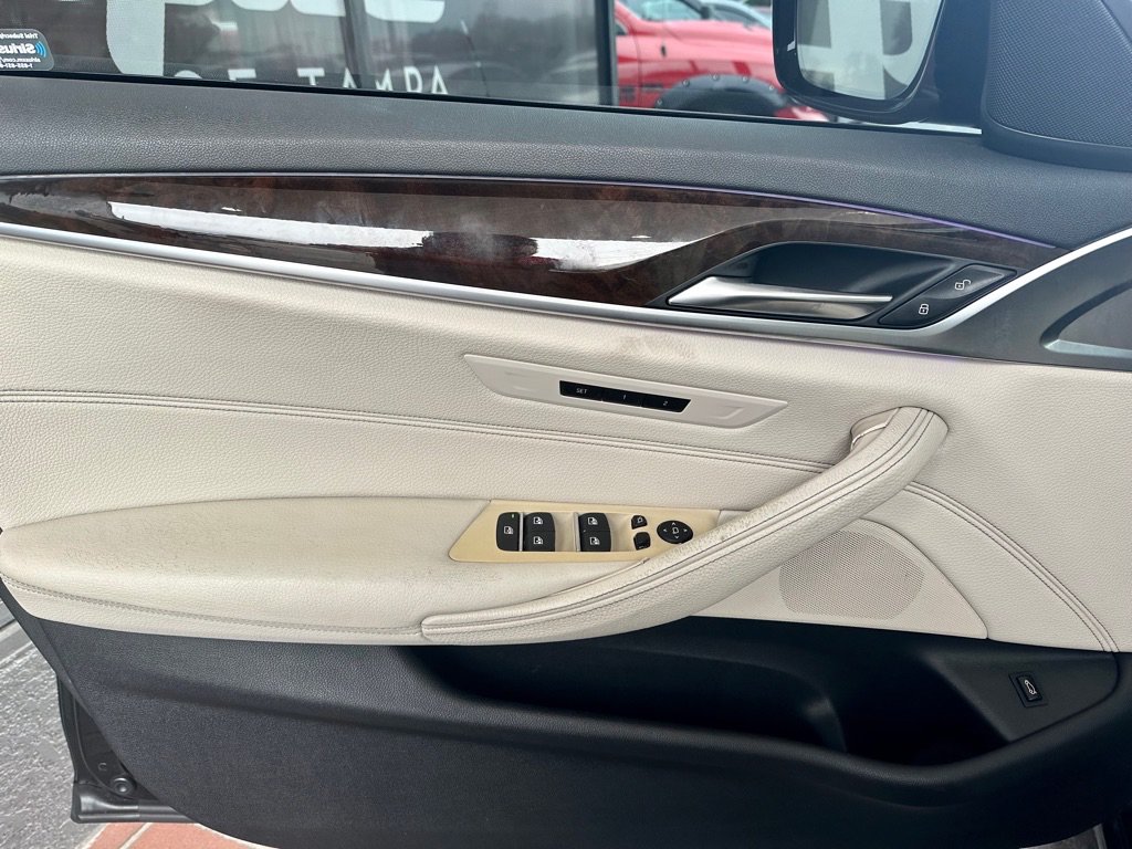 Used 2017 BMW 540i RWD image 29