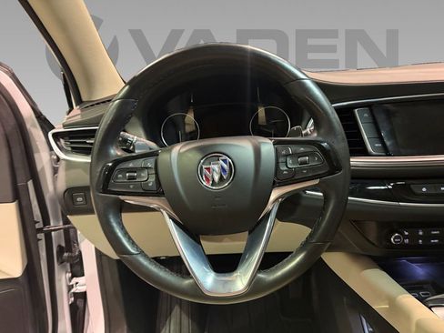 Used 2022 Buick Enclave Avenir w/ Avenir Technology Package image 15