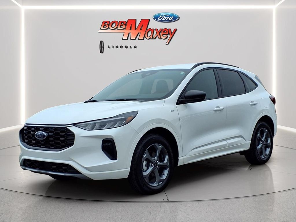 Used 2024 Ford Escape ST-Line w/ Tech Pack #1 AWD/4WD image 1