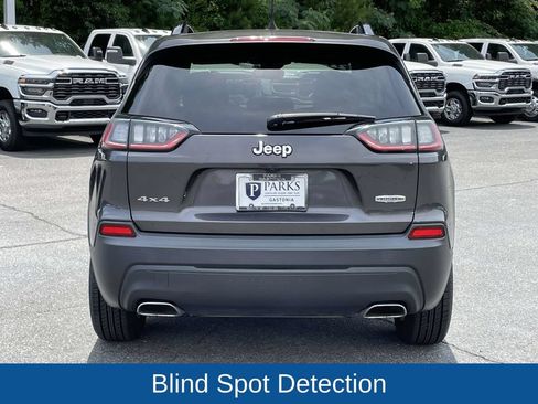 Used 2022 Jeep Cherokee Latitude Lux w/ Sun & Sound Group AWD/4WD image 8