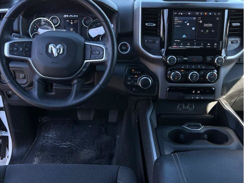Used 2023 RAM 1500 Big Horn AWD/4WD image 10