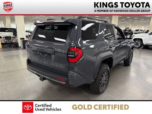 Certified 2025 Toyota 4Runner SR5 AWD/4WD image 8