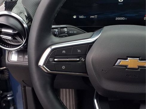 Used 2026 Chevrolet Equinox LT AWD/4WD image 16