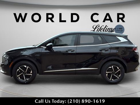 New 2025 Kia Sportage LX image 5