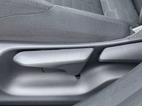 Used 2020 Toyota Corolla SE FWD image 19