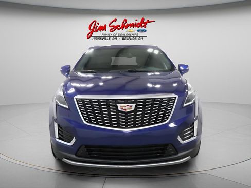 Used 2025 Cadillac XT5 Premium Luxury image 3