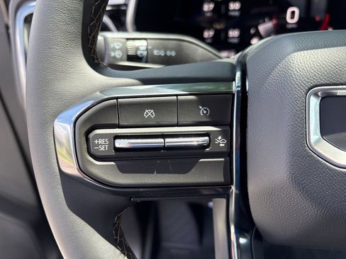New 2026 GMC Canyon AT4 AWD/4WD image 16
