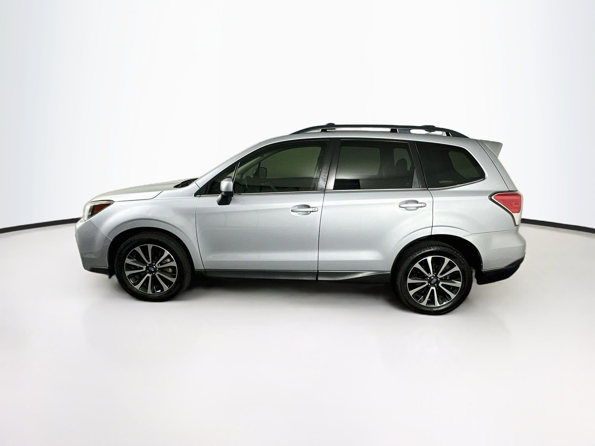 Used 2017 Subaru Forester 2.0XT Premium w/ Popular Package #2A AWD/4WD image 4