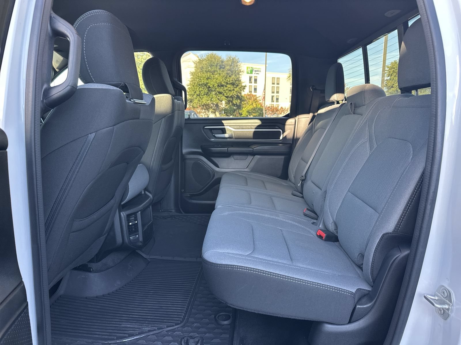 Used 2023 RAM 1500 Big Horn AWD/4WD image 31