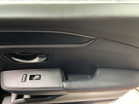 Used 2023 Honda Pilot TrailSport image 16