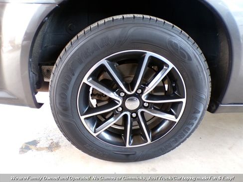 Used 2019 Dodge Grand Caravan GT FWD image 42
