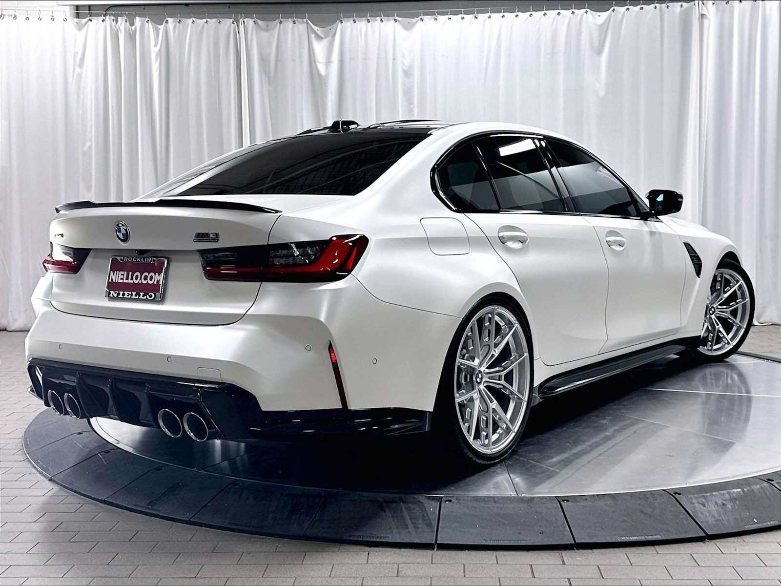 Used 2026 BMW M3 Competition w/ M Carbon Exterior Package AWD/4WD image 10