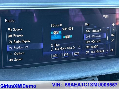 Used 2021 Lexus ES 300h 300h Luxury w/ Accessory Package 2 image 28