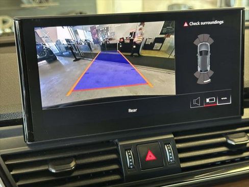 Used 2023 Audi Q5 2.0T Premium w/ Convenience Package image 28