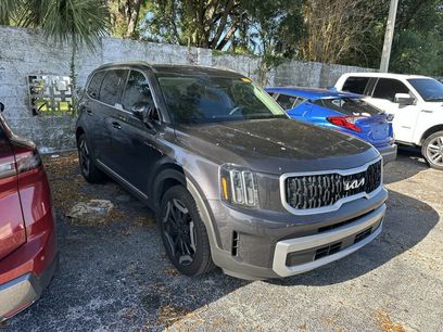 Certified 2025 Kia Telluride EX w/ EX Captain's Chair Package