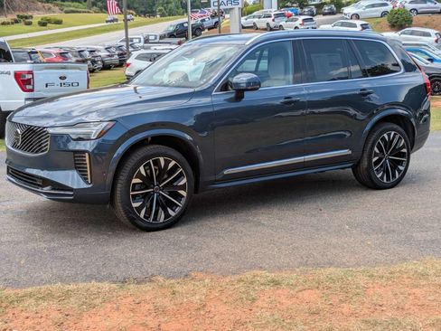 Certified 2026 Volvo XC90 B6 Plus w/ Protection Package Premier AWD/4WD image 2