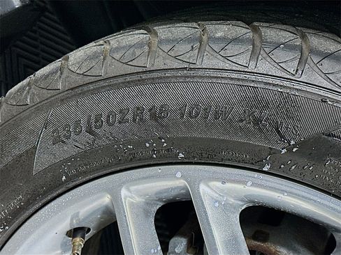 Used 2012 Ford Mustang Convertible image 32