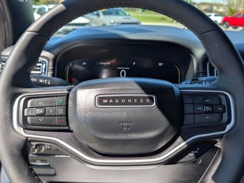 Used 2022 Jeep Wagoneer Series I AWD/4WD image 21