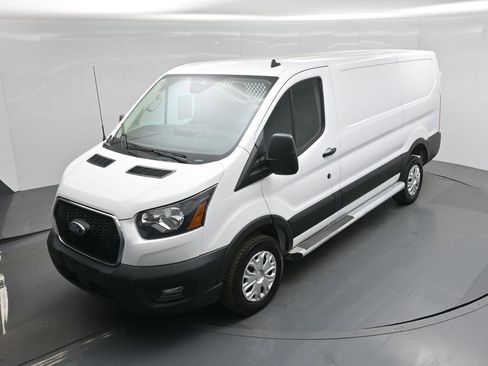 Certified 2023 Ford Transit 250 Low Roof image 32
