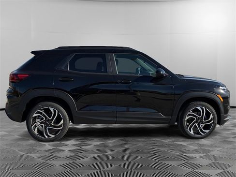 New 2026 Chevrolet TrailBlazer RS w/ Convenience Package image 2