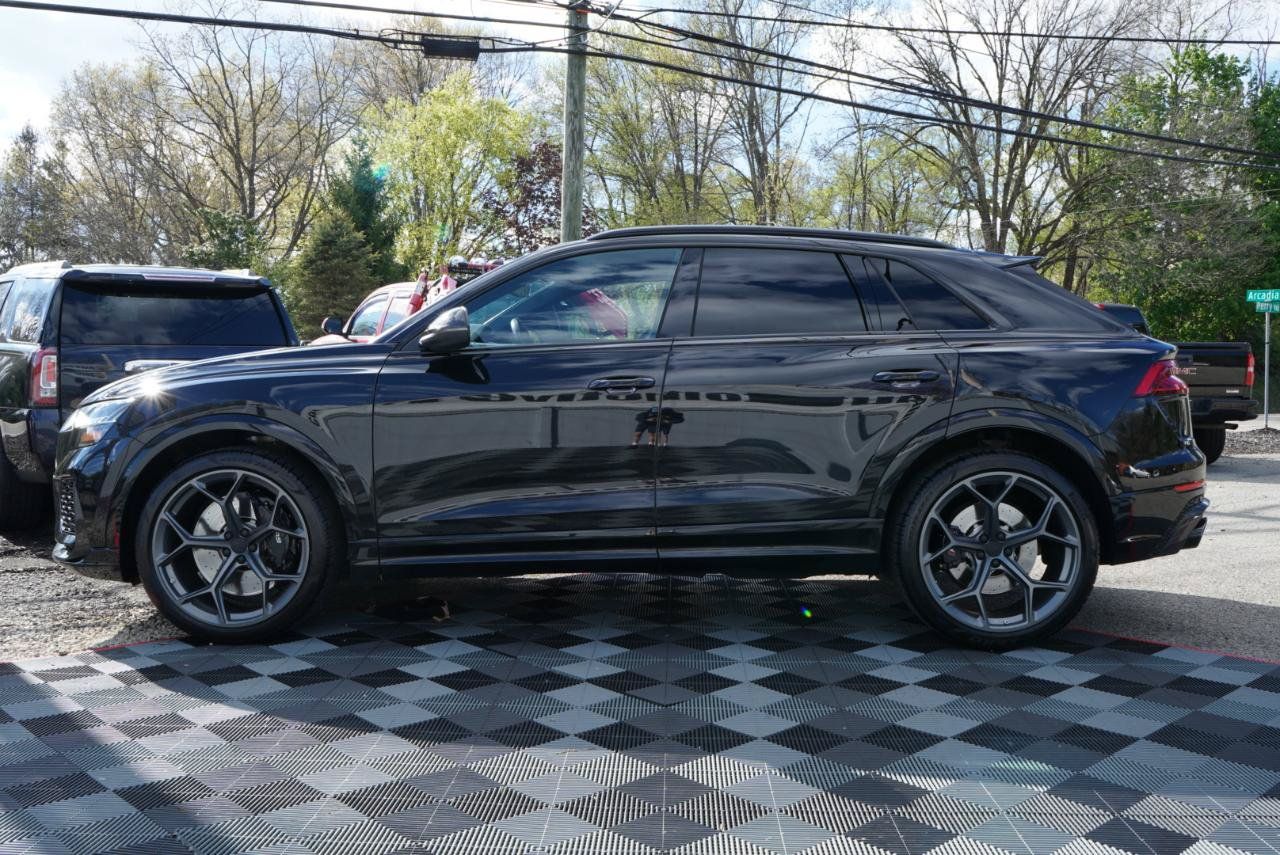 Used 2023 Audi RS Q8 AWD/4WD image 11