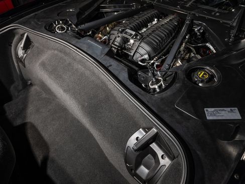 Used 2024 Chevrolet Corvette Z06 RWD image 37