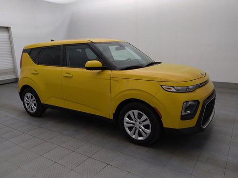 Used 2020 Kia Soul LX image 11