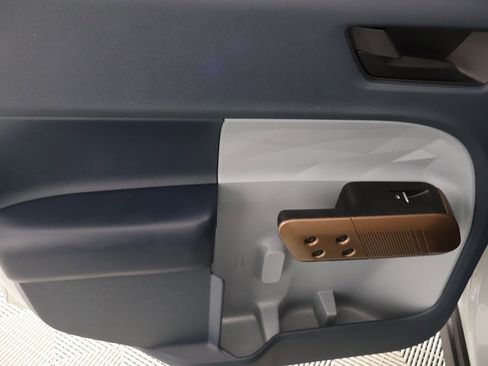 Used 2024 Ford Maverick Lariat image 18