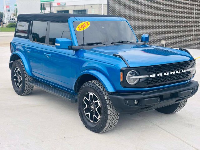 Used 2022 Ford Bronco Outer Banks AWD/4WD image 2