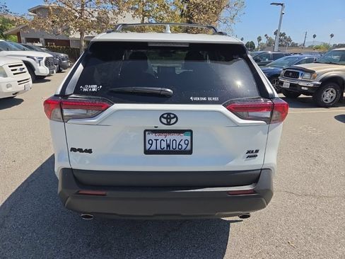 Used 2025 Toyota RAV4 XLE Premium w/ Weather Package AWD/4WD image 4