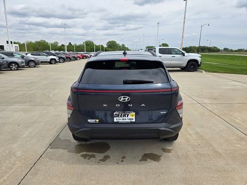 Used 2025 Hyundai Kona SEL AWD/4WD image 11